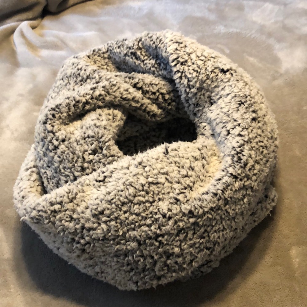 Free people scarf